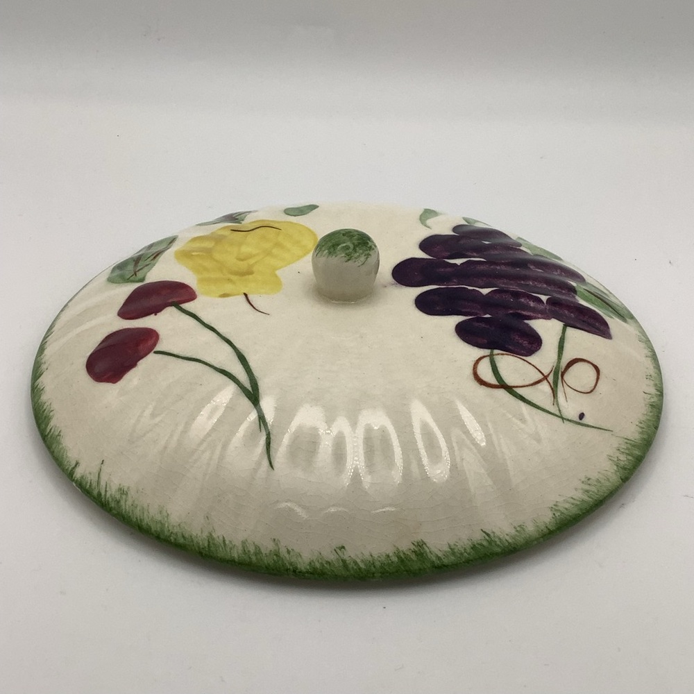 Rare find - Vintage Blue Ridge Hand-Painted Fruit Fantasy Covered Dish - Picture 12 of 16